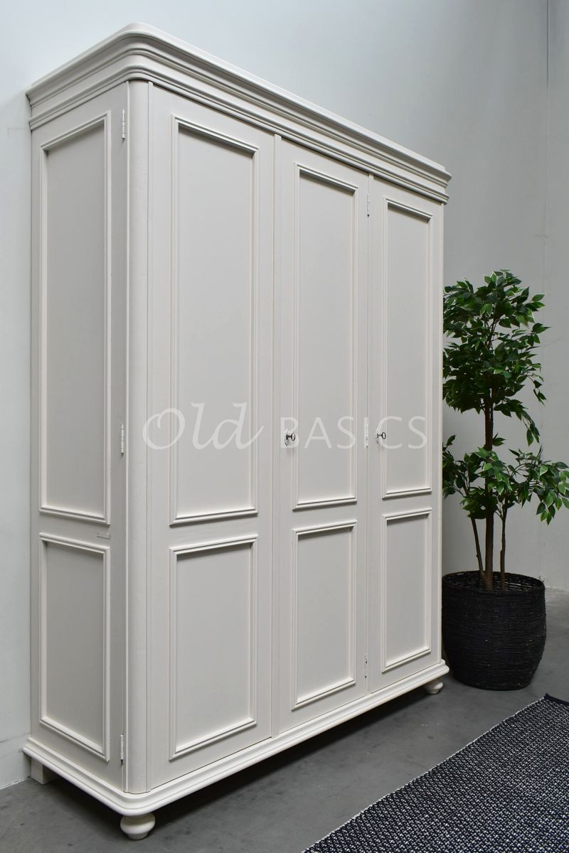 Detail van Linnenkast Amiens, 3 deuren, RAL9001, wit, crème, materiaal hout